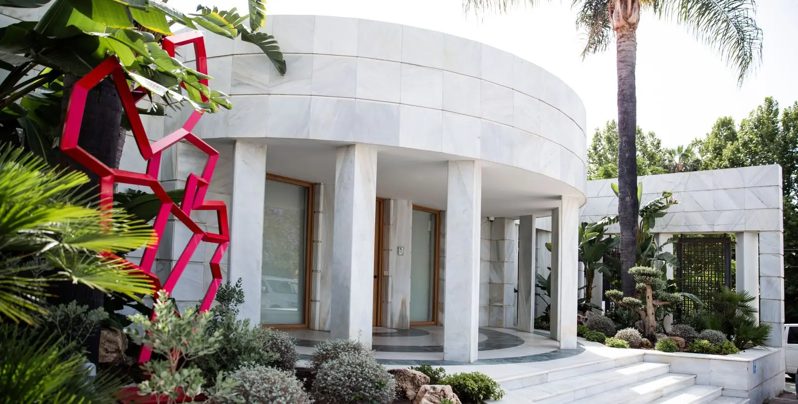 Sale of office in Nueva Andalucía 8