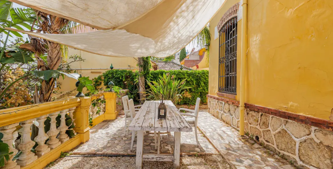 Venta de villa independiente en Málaga Este 23