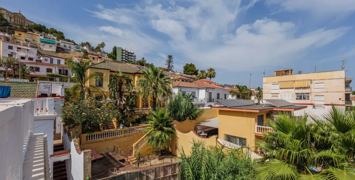 Venta de villa independiente en Málaga Este 53