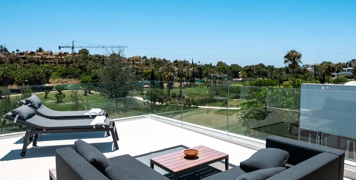Long-term rent of detached villa in Atalaya 17