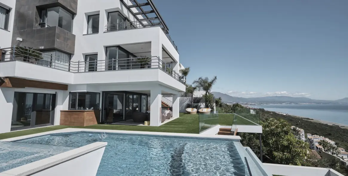 Venta de villa independiente en Manilva 1