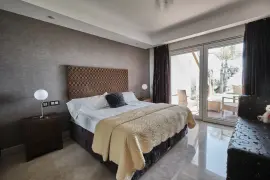 Image 49 thumb