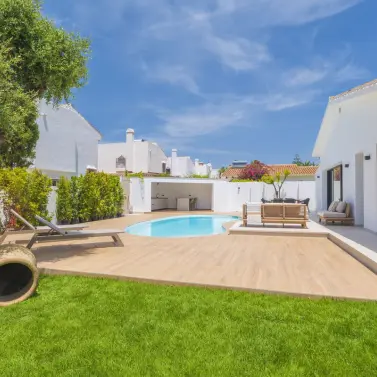 Venta de villa independiente en Atalaya