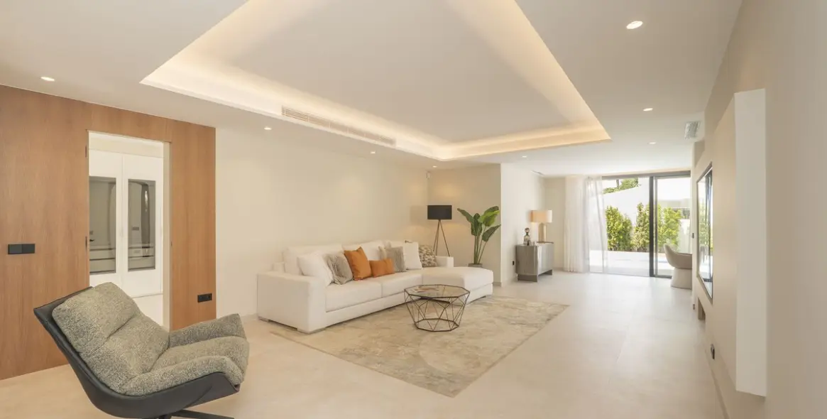 Venta de villa independiente en Atalaya 13