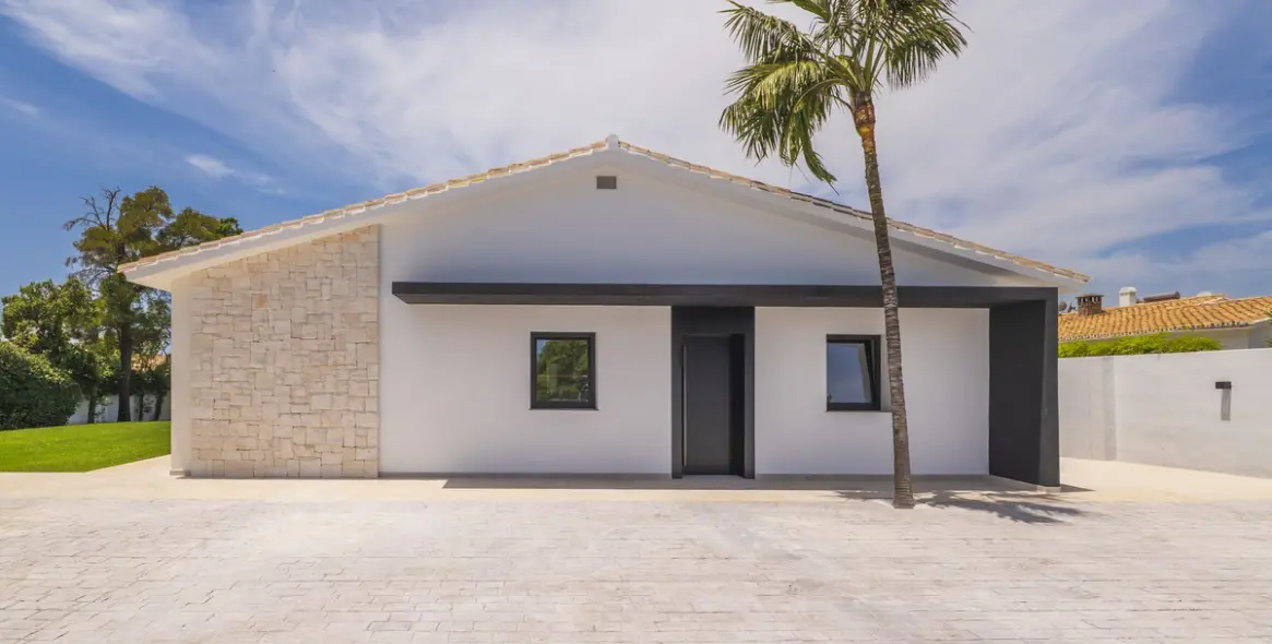 Venta de villa independiente en Atalaya 51