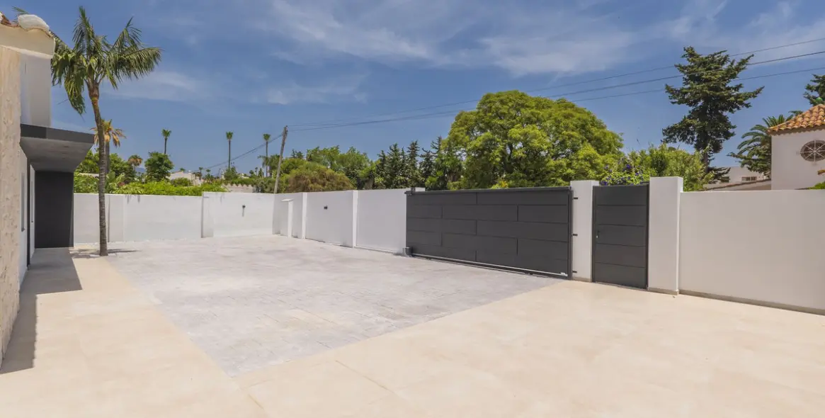 Venta de villa independiente en Atalaya 53