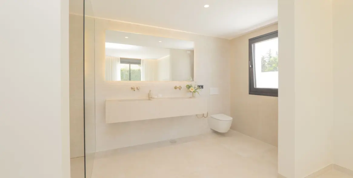 Venta de villa independiente en Atalaya 56