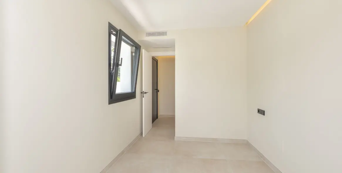 Venta de villa independiente en Atalaya 66