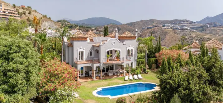 Venta de villa independiente en La Quinta 0
