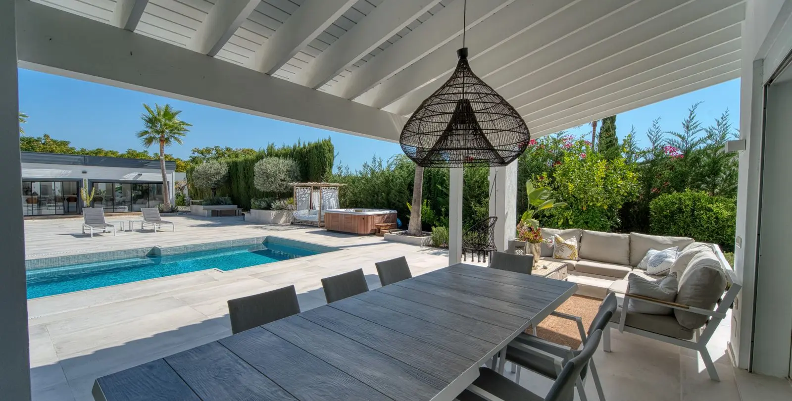 Venta de villa independiente en Benahavís 2
