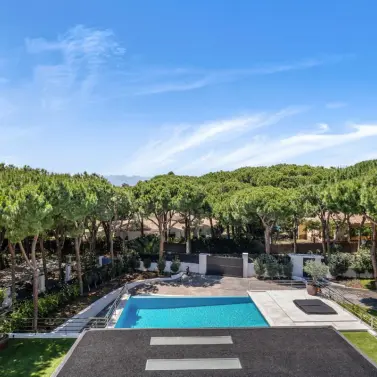 Venta de villa independiente en Las Chapas