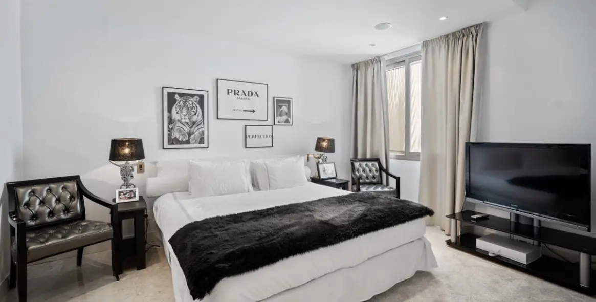 Venta de villa independiente en Las Chapas 19