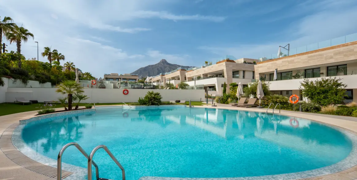 Venta de apartamento en planta baja en The Golden Mile 1