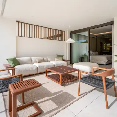 Venta de apartamento en planta baja en The Golden Mile
