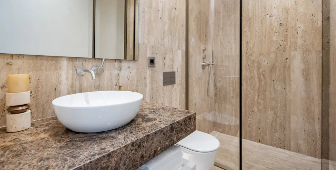 Venta de apartamento en planta baja en The Golden Mile 18