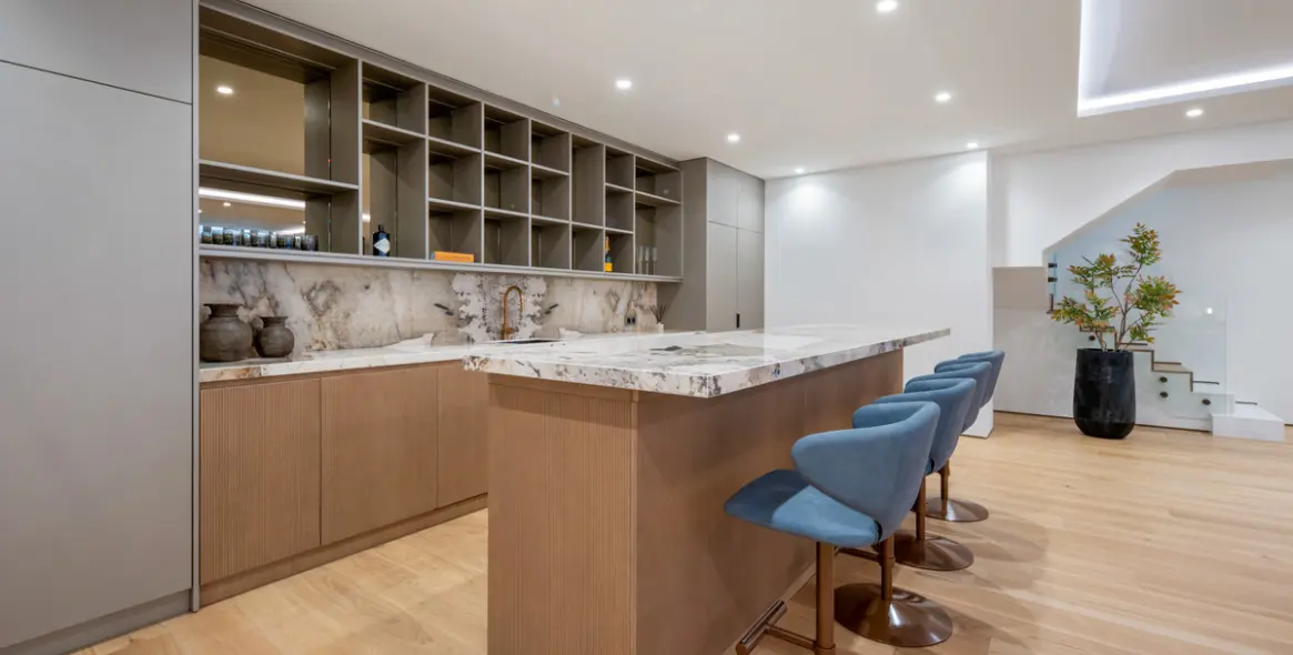 Venta de apartamento en planta baja en The Golden Mile 24