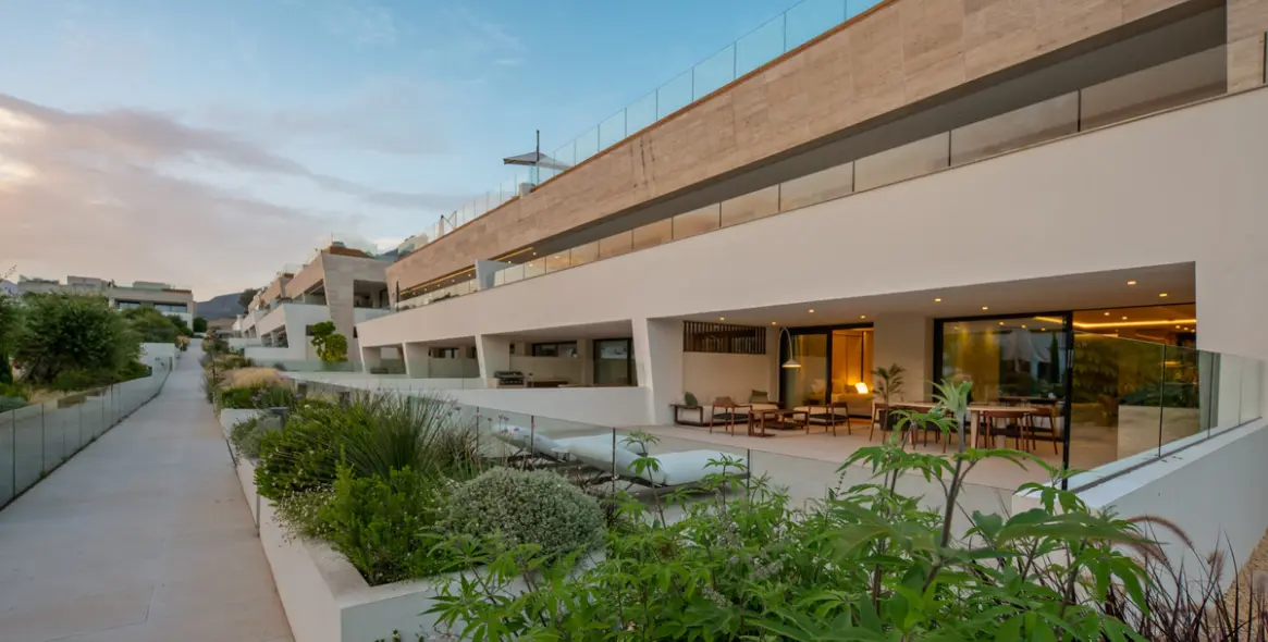 Venta de apartamento en planta baja en The Golden Mile 36