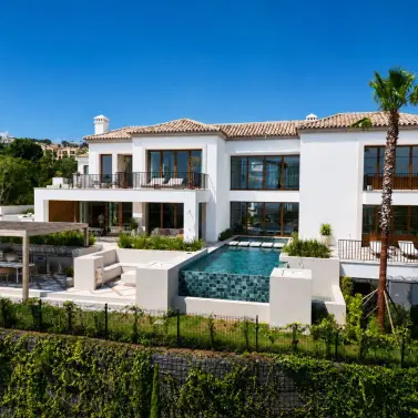 Venta de villa independiente en La Quinta