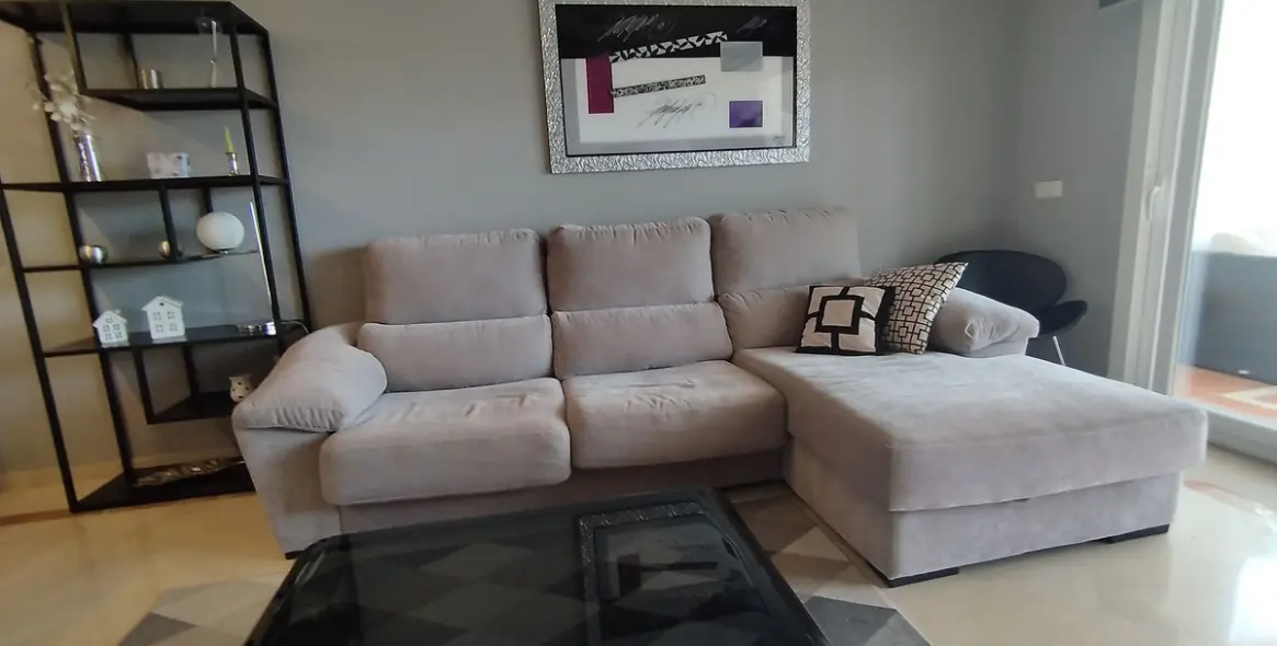 Short-term rent of middle floor apartment in Costalita 3