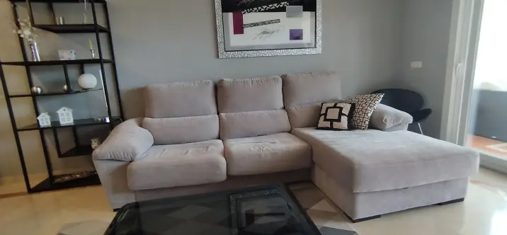 Short-term rent of middle floor apartment in Costalita 2