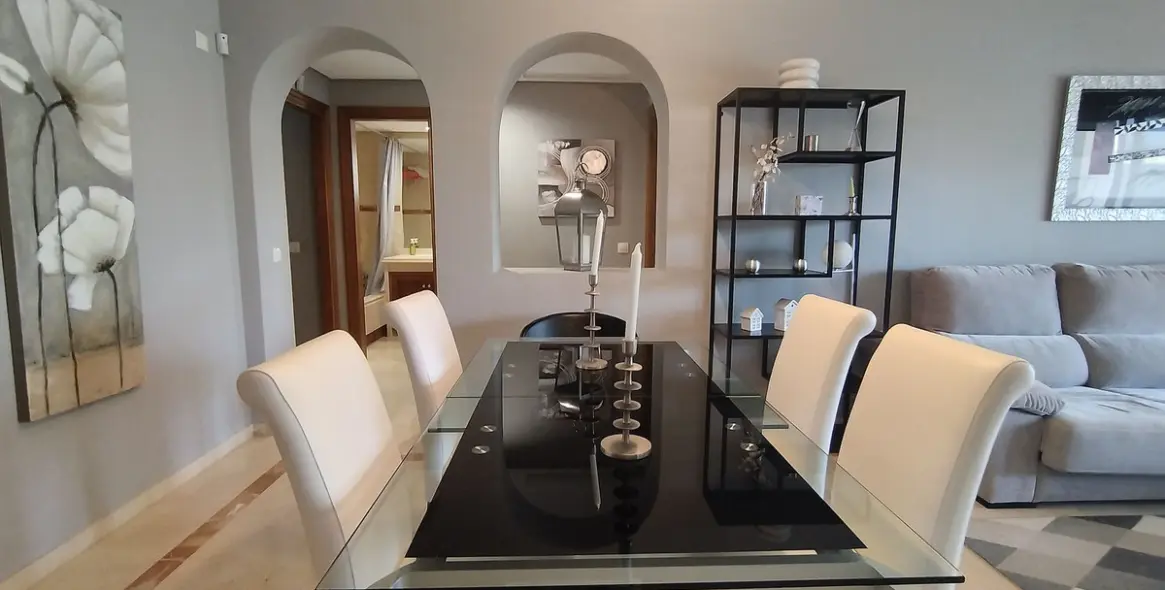 Short-term rent of middle floor apartment in Costalita 5
