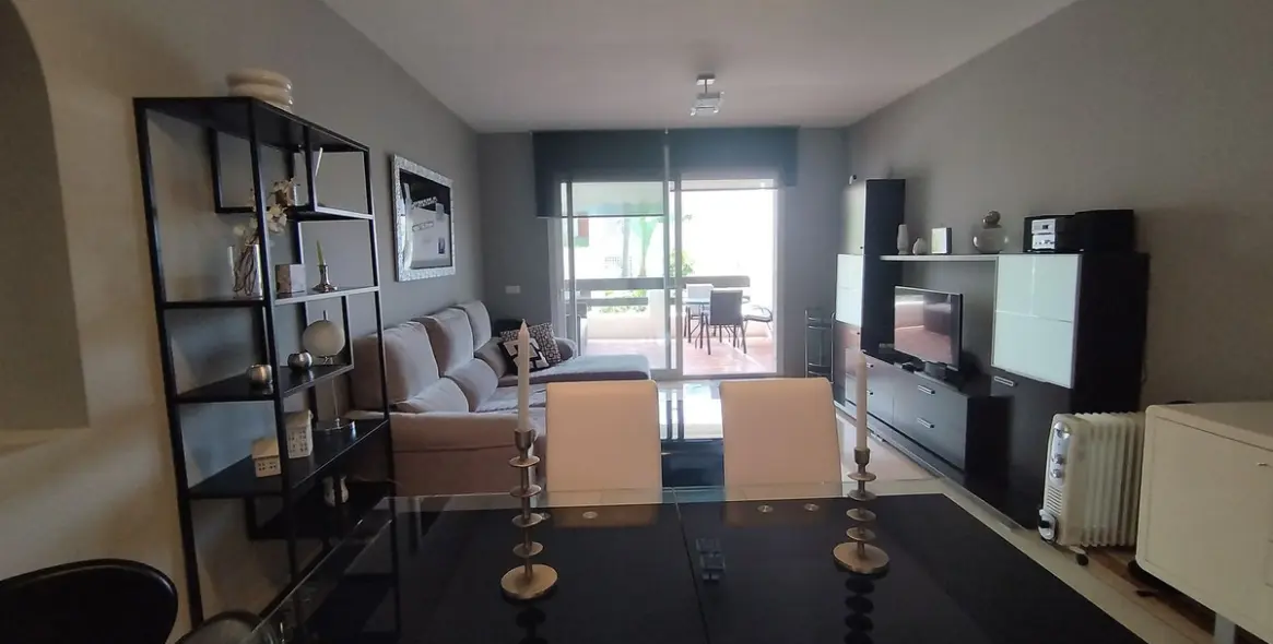 Short-term rent of middle floor apartment in Costalita 6