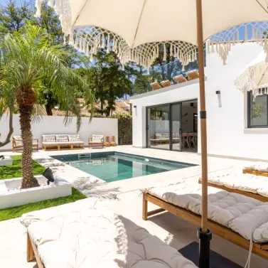 Short-term rent of detached villa in Nueva Andalucía