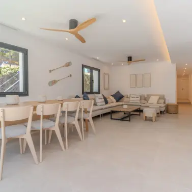 Short-term rent of detached villa in Nueva Andalucía