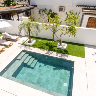 Short-term rent of detached villa in Nueva Andalucía