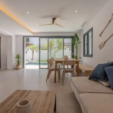 Short-term rent of detached villa in Nueva Andalucía