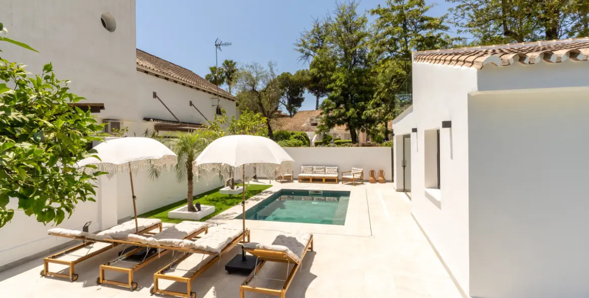 Short-term rent of detached villa in Nueva Andalucía 8
