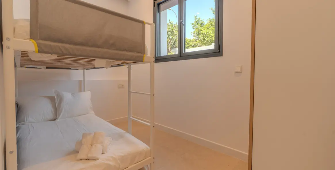 Short-term rent of detached villa in Nueva Andalucía 23