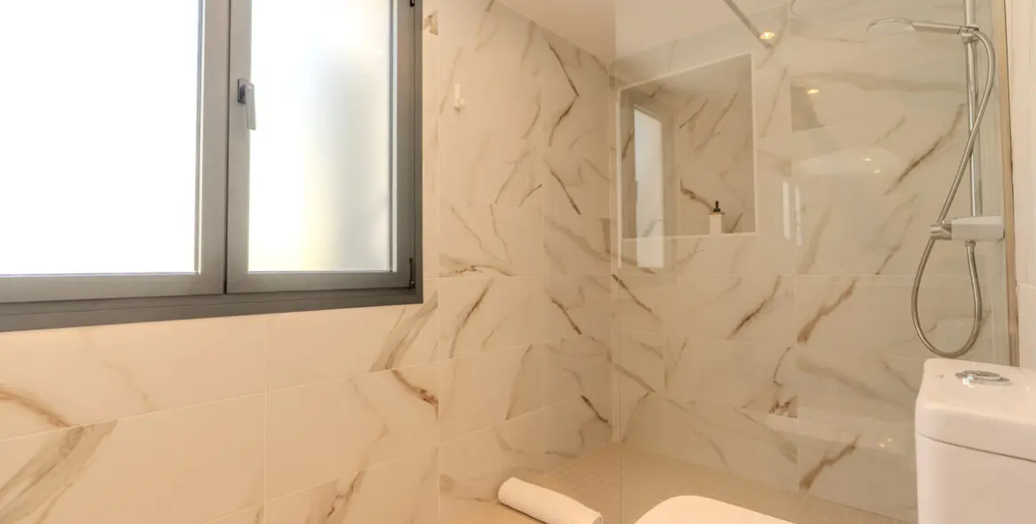 Short-term rent of detached villa in Nueva Andalucía 26