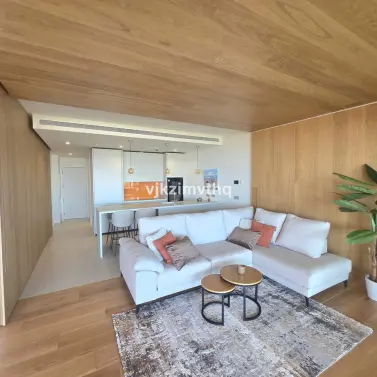 Alquiler a largo plazo de apartamento en planta media en Higueron