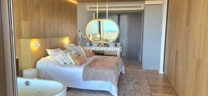 Alquiler a largo plazo de apartamento en planta media en Higueron 4