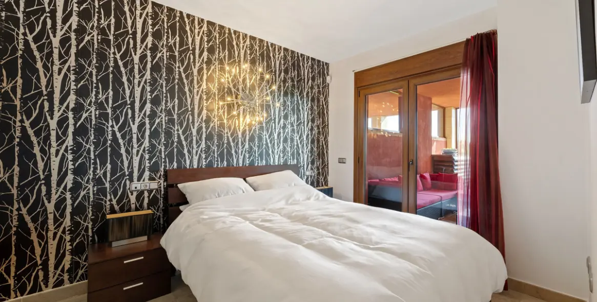 Sale of ground floor apartment in Higueron 6