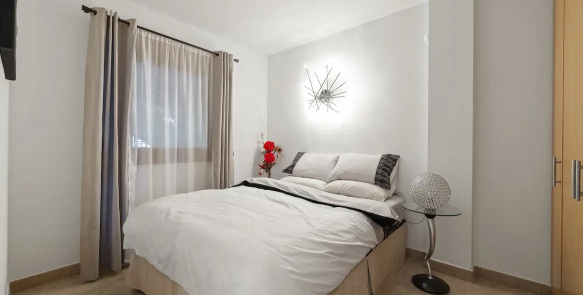 Sale of ground floor apartment in Higueron 11