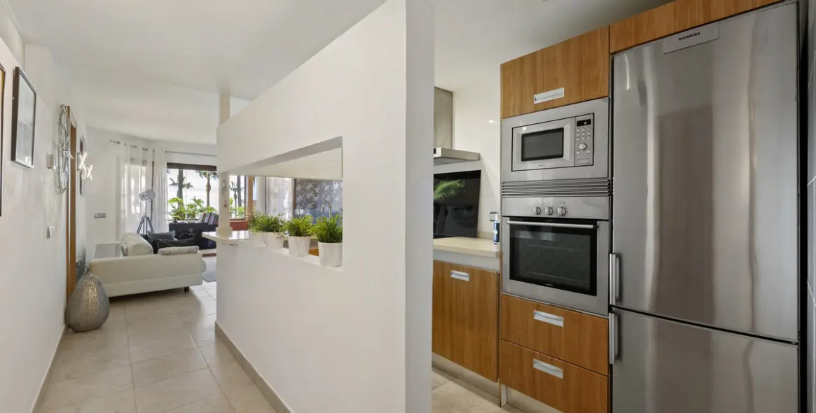Sale of ground floor apartment in Higueron 14