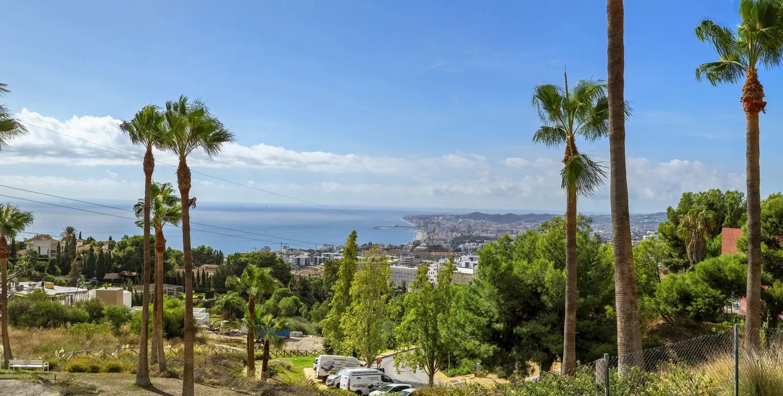 Sale of ground floor apartment in Higueron 2