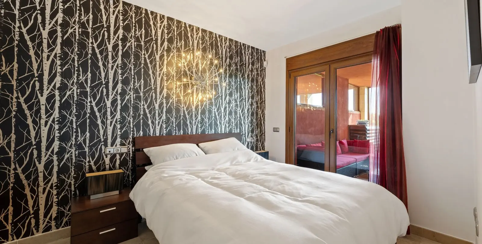 Sale of ground floor apartment in Higueron 6