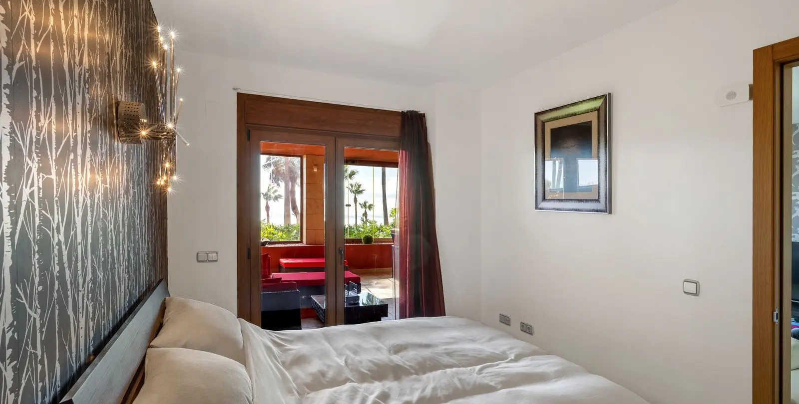 Sale of ground floor apartment in Higueron 8