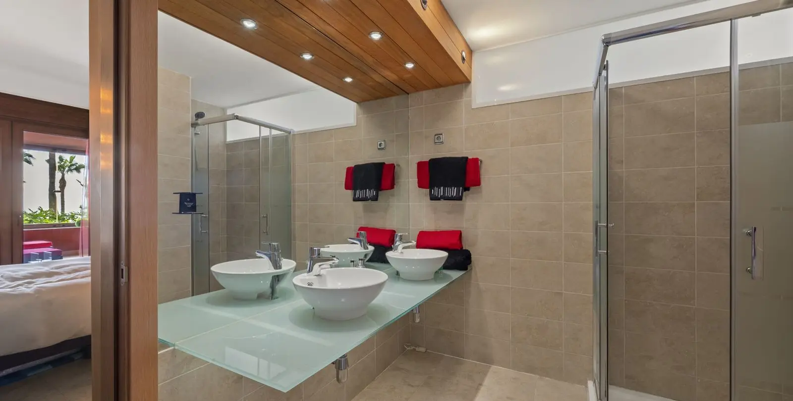 Sale of ground floor apartment in Higueron 9