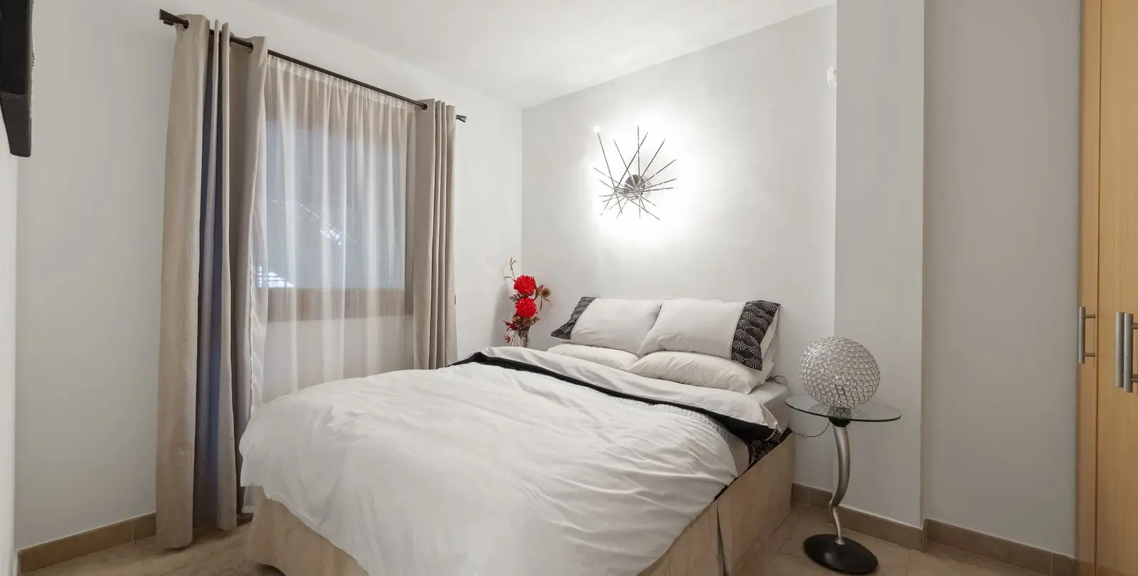 Sale of ground floor apartment in Higueron 11
