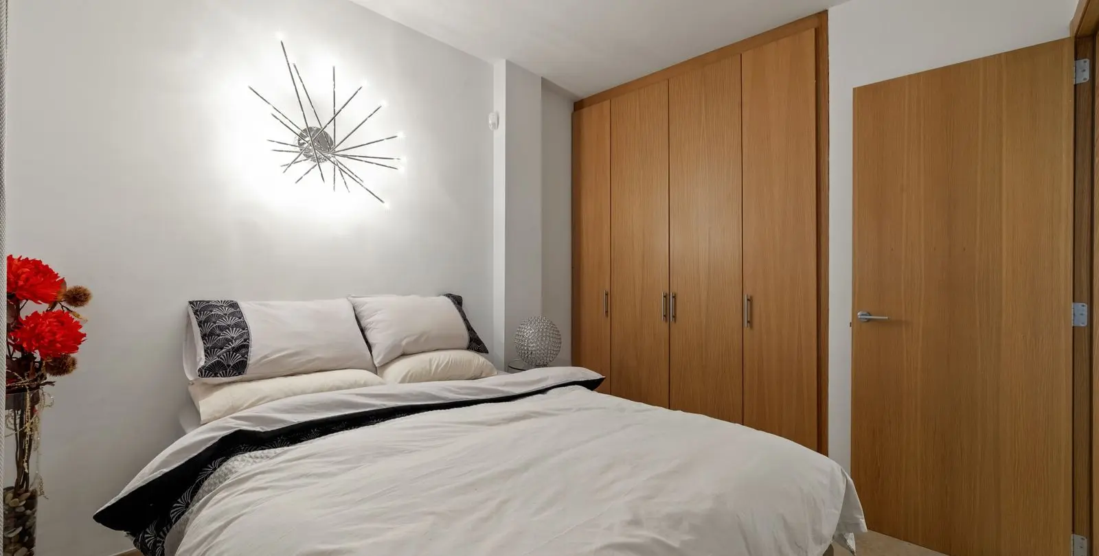 Sale of ground floor apartment in Higueron 12