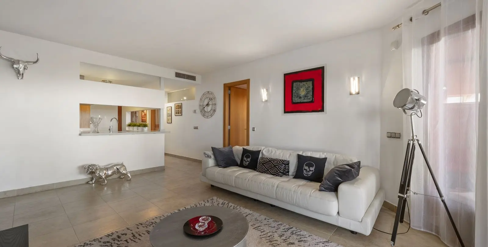 Sale of ground floor apartment in Higueron 18