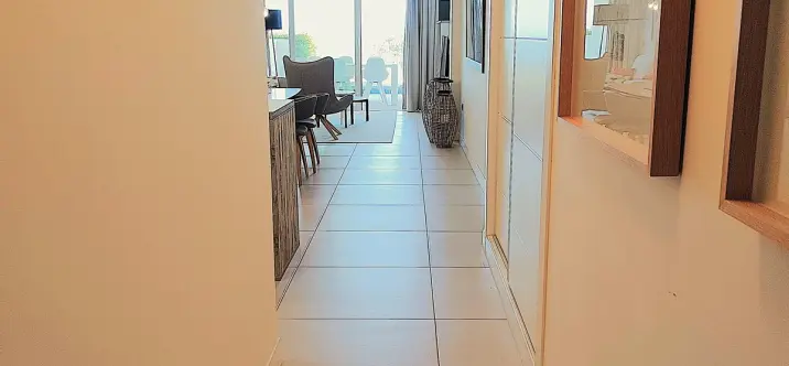 Sale of ground floor apartment in Benalmadena 1