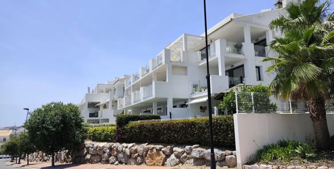 Sale of ground floor apartment in Benalmadena 50