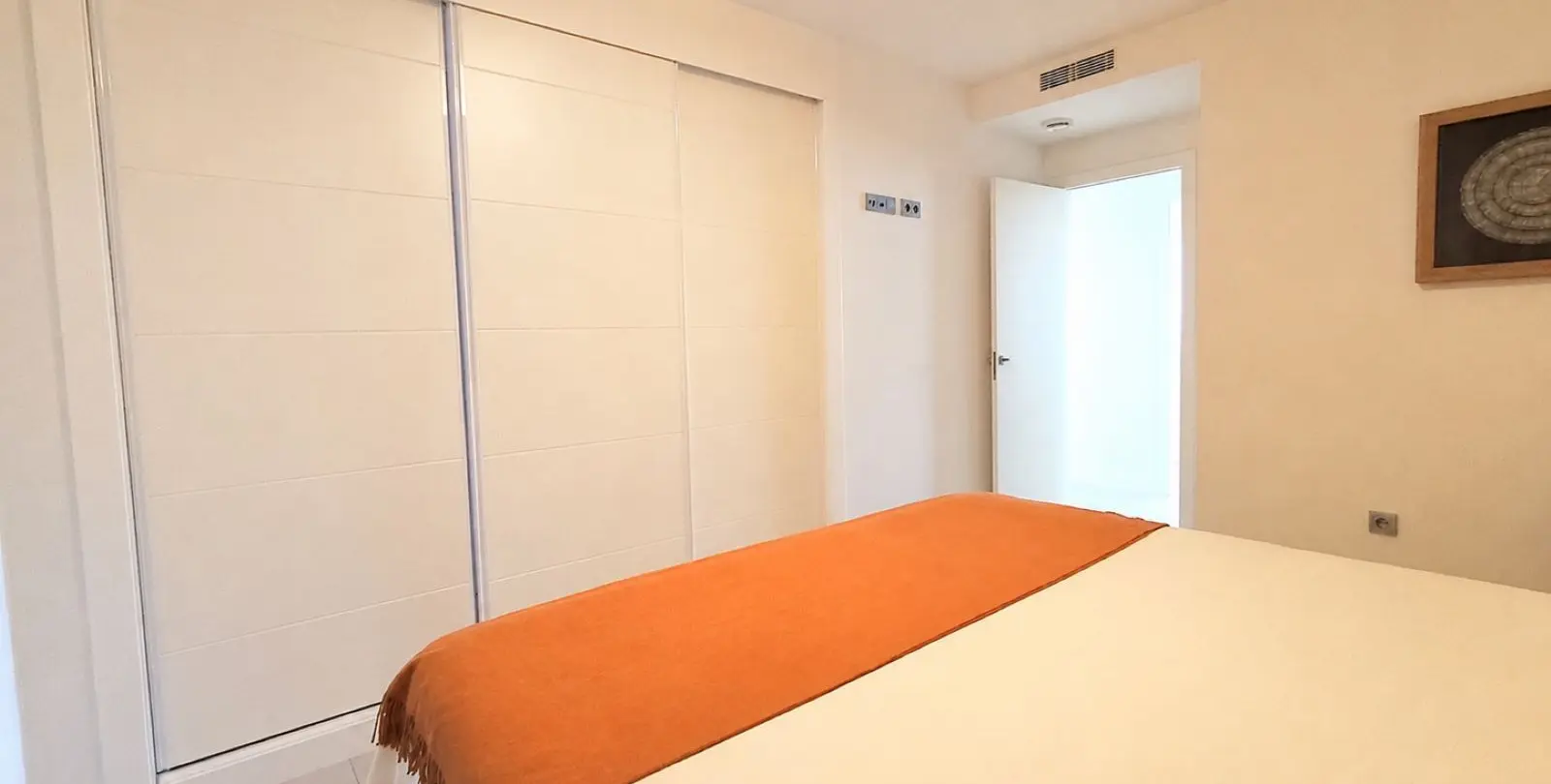 Sale of ground floor apartment in Benalmadena 43