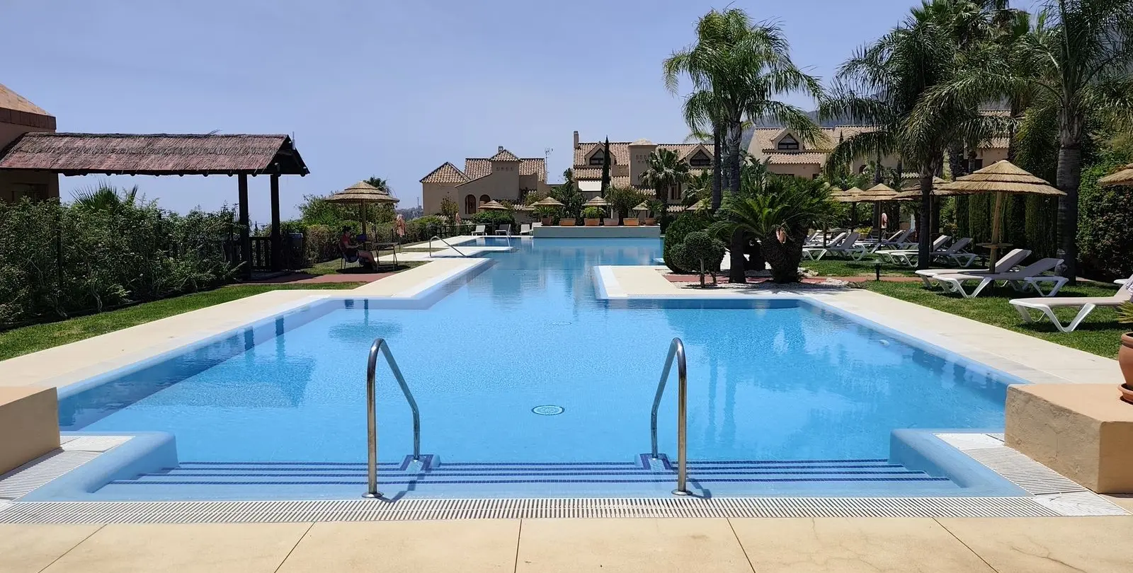Sale of ground floor apartment in Benalmadena 47
