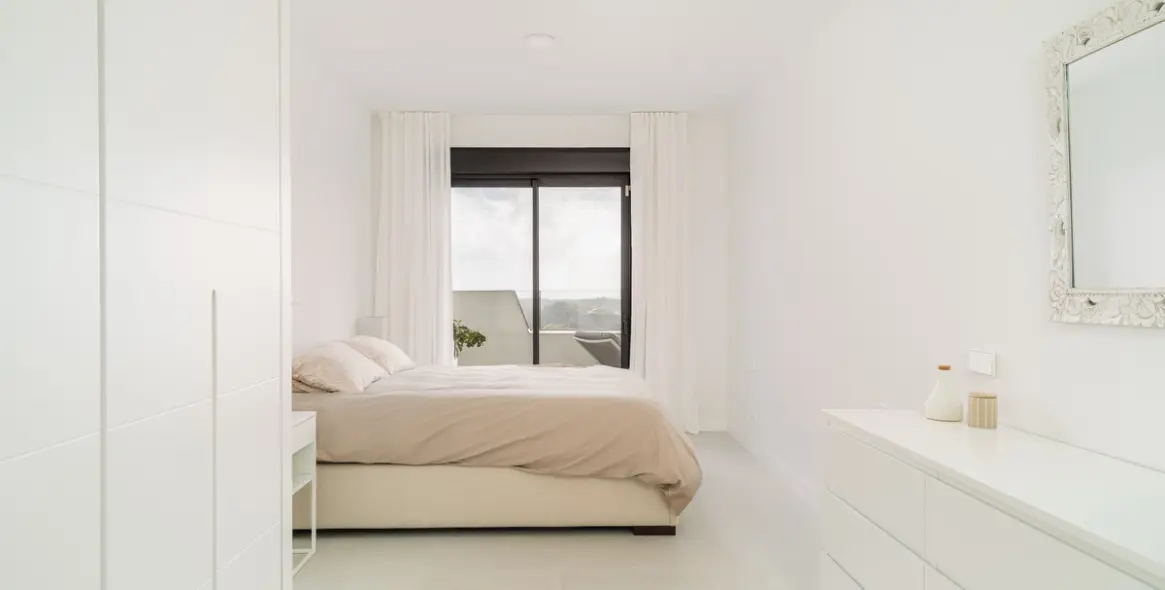 Venta de apartamento en planta media en Calanova Golf 13